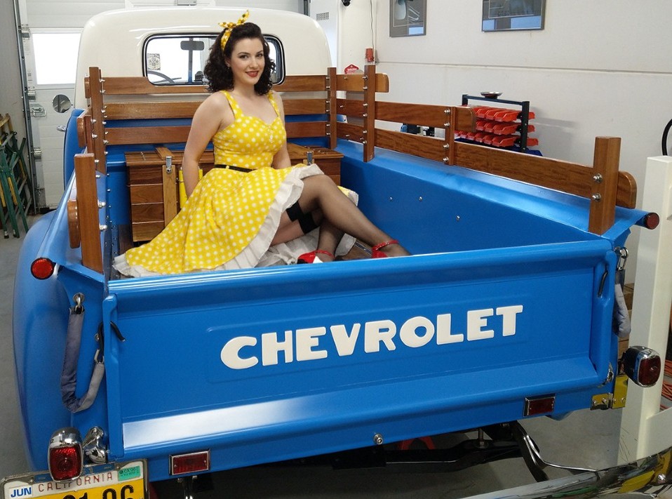 Chevrolet 3600 Pinup 11